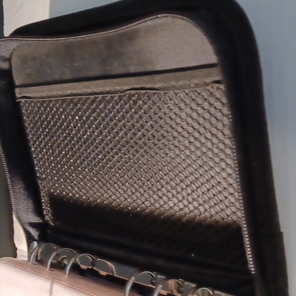 Zippered plan a head business binder - Picture 3 of 9